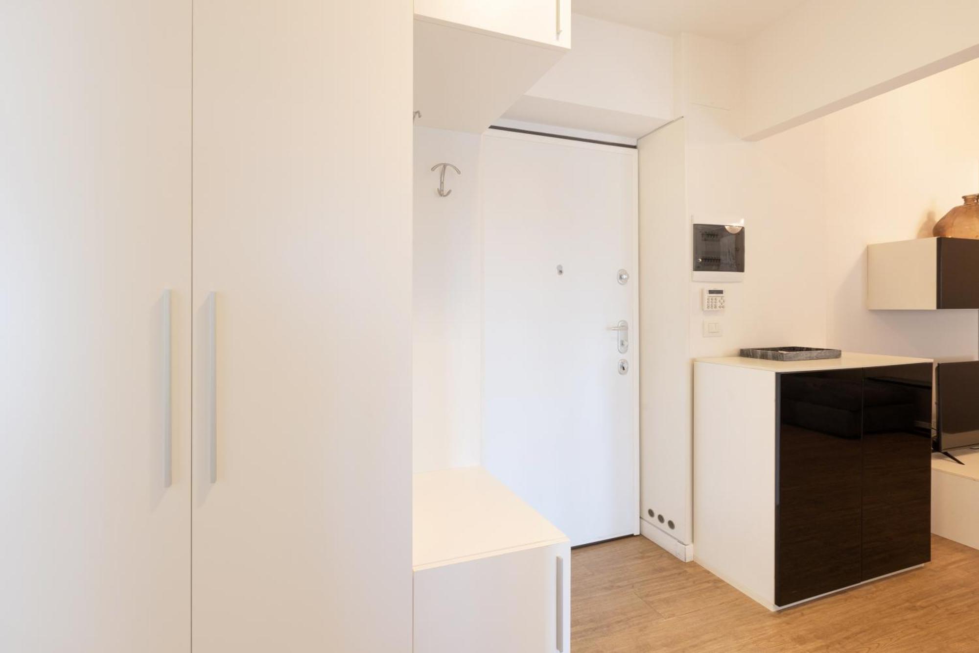 Ampio Bilocale Dateo - Mirable Pm Appartement